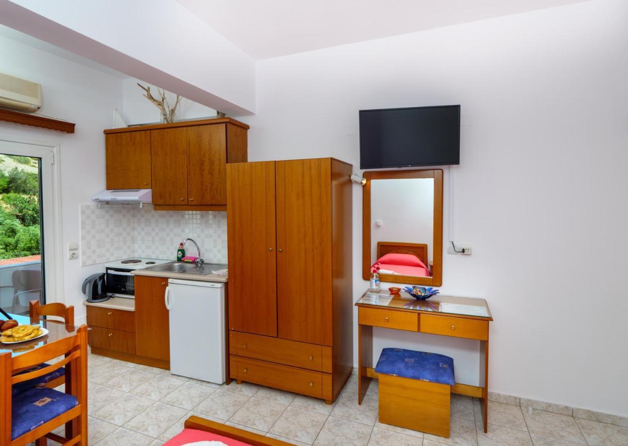 Studios Eftihia Keratókambos Dış mekan fotoğraf